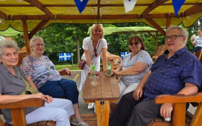 Fête estivale à la résidence Le Marronnier : un moment de convivialité et de joie partagée