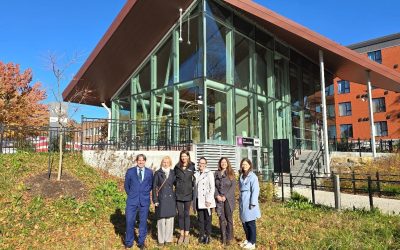 La députée de Vimont en visite à la gare Montréal-Ouest avec la vice-première ministre