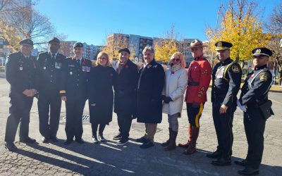 La députée de Vimont rend hommage aux anciens combattants lors de la Parade de l’Armistice à Laval