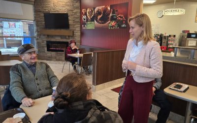 Café-rencontre à Vimont : la députée Valérie Schmaltz échange avec les citoyens